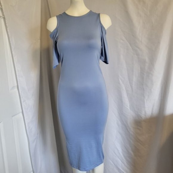 Motherbee Maternity Dress Size S, Light Blue, Off the Shoulder, Midi, NWT - Picture 1 of 11